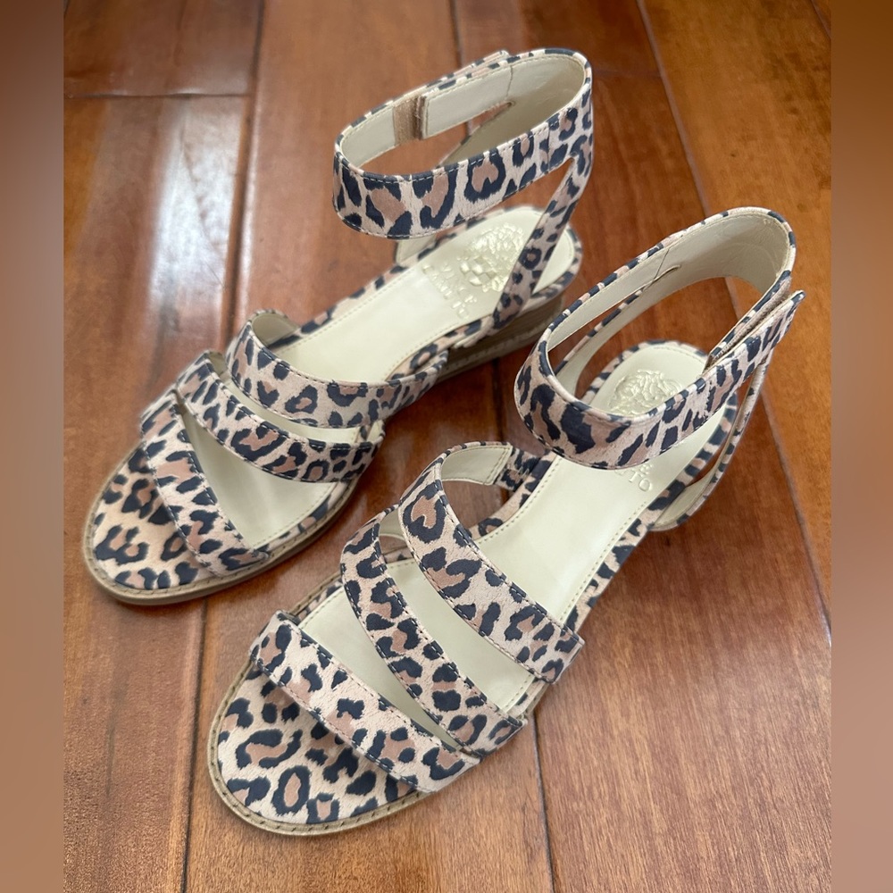 NEW Vince Camuto- Resena in Leopard, size 6.5